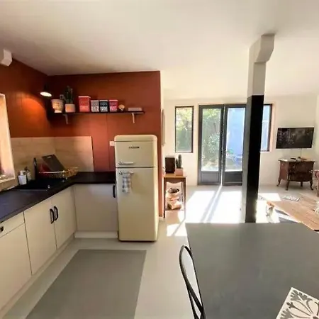 Loft 48m2 Avec Climatisation, Piscine Et Parking Hébergement de vacances *